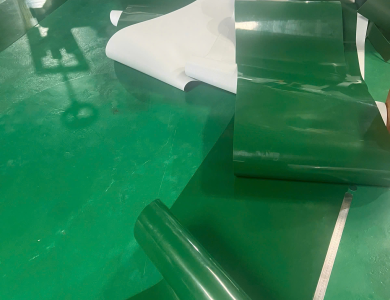 BĂNG TẢI PVC DÁN GỜ LEO DỐC