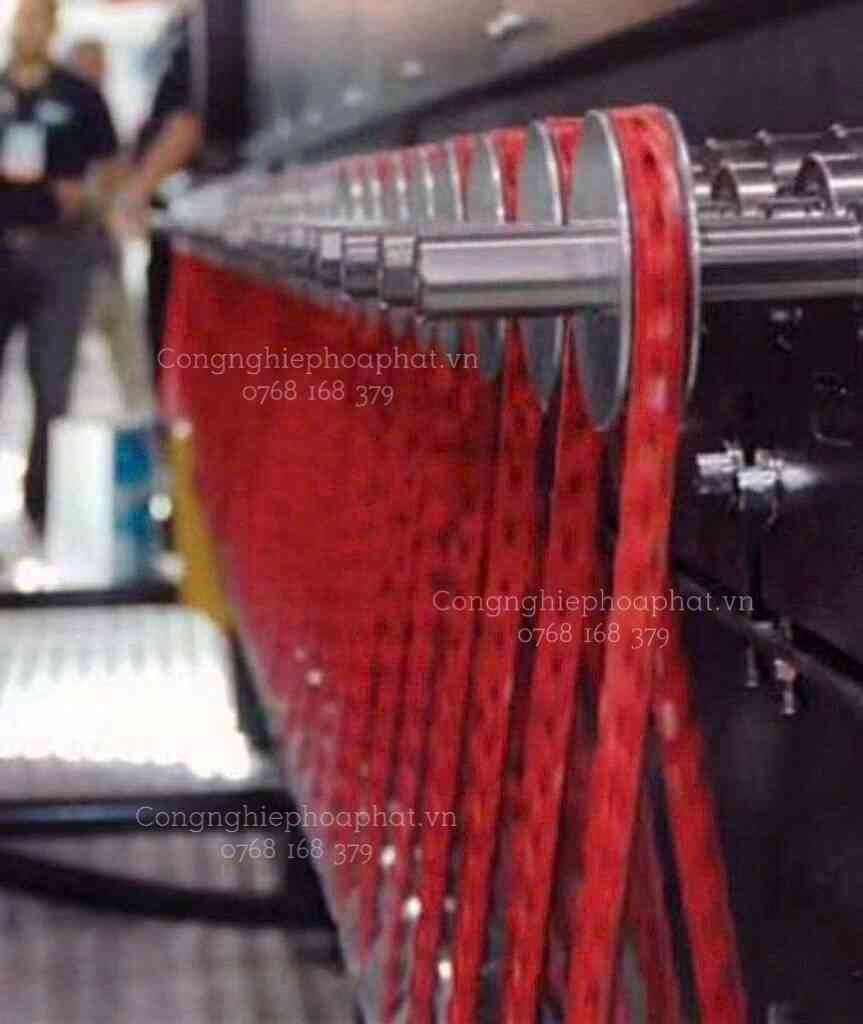 Dây đai chữ A tự nối sử dụng trên hệ thống máy bế carton