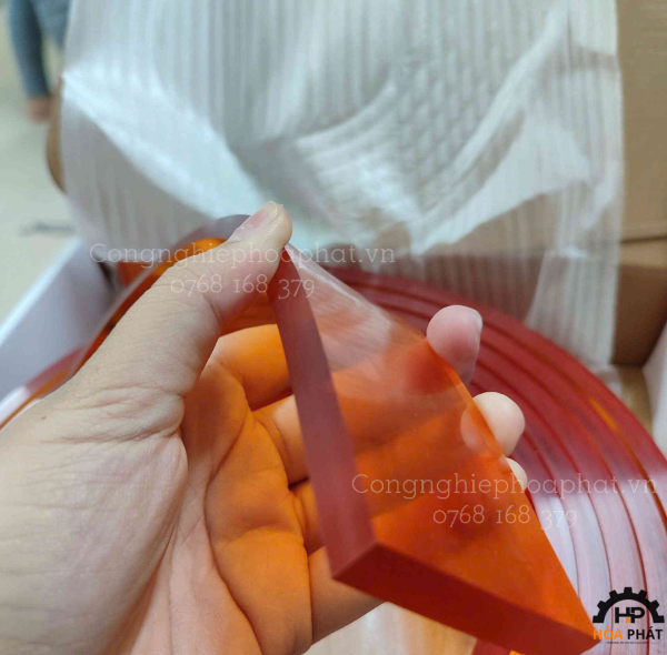 Thanh cao su dùng để gạt mực – Giải pháp tối ưu cho ngành in ấn tại Bình Dương